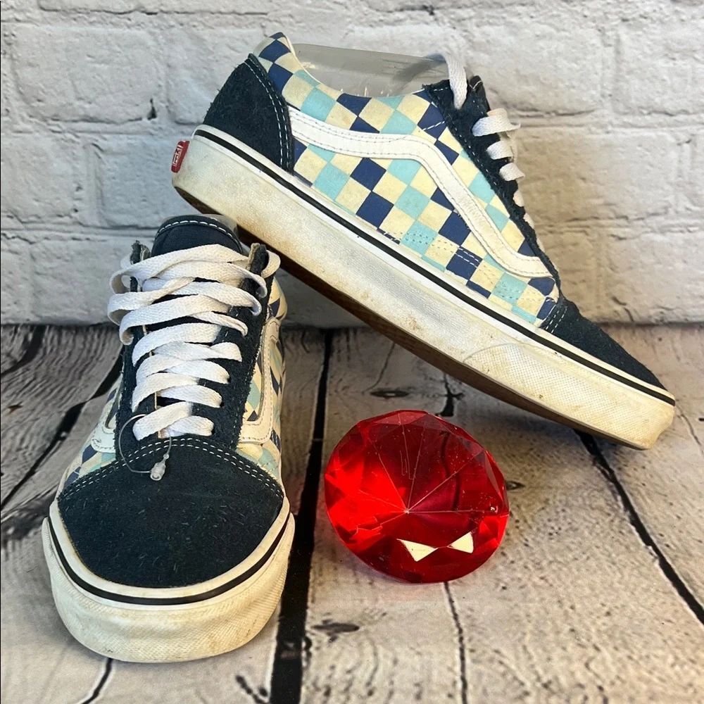 *Vans Old Skool sneakers in the "Blue Topaz Checkerboard"
